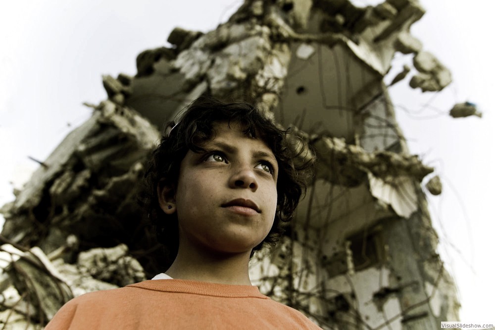 0054_zoriah-photojournalist-war-photographer_zoriah_photojournalist_photographer_gaza_child_ubble_war_israel_palestine