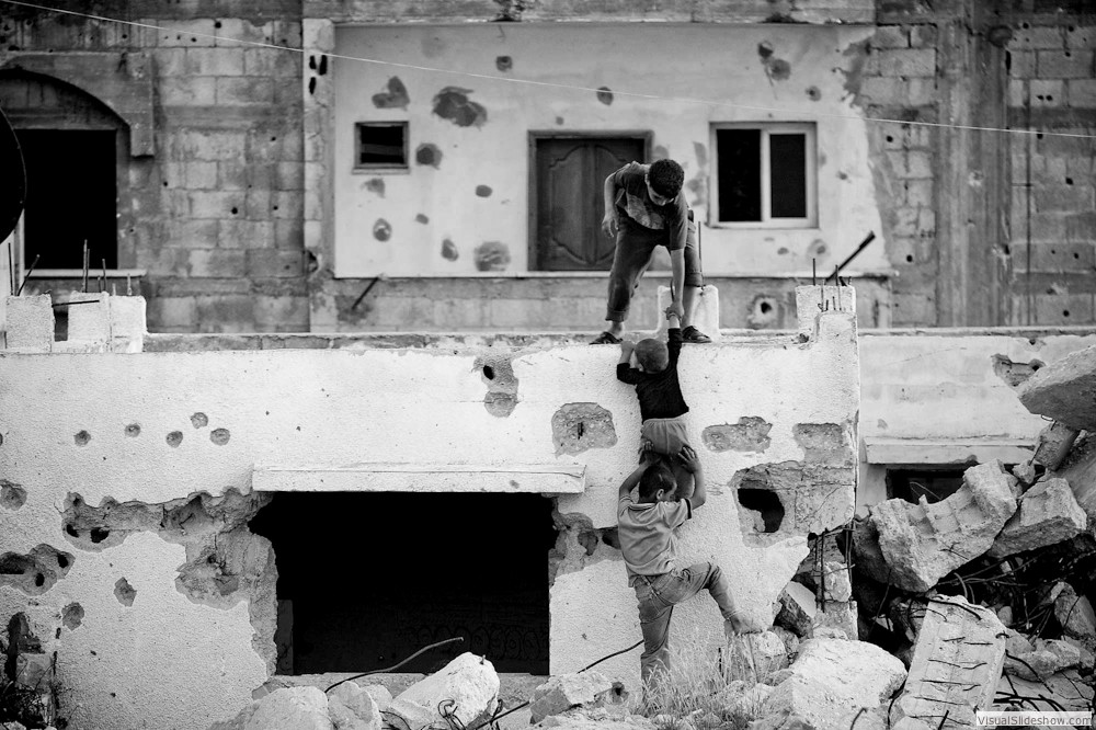 0063_zoriah-photojournalist-war-photographer_zoriah_photojournalist_photographer_gaza_palestine_children_refugee_camp_settlers_israeli