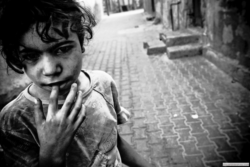 0120_zoriah-photojournalist-war-photographer_zoriah_photojournalist_photographer_gaza_beach_refugee_camp_girl_